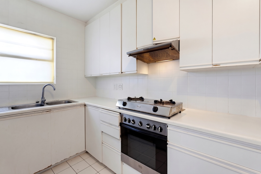 2 Bedroom Property for Sale in Sea Point Western Cape
